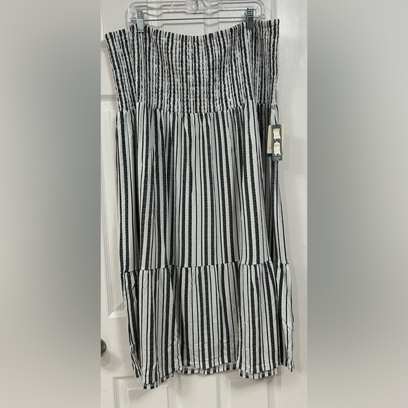 B2547- TS Convertible Smocked Skirt Dress Riviera Stripe Silver 3X (24W–26W) NWT - Picture 2 of 9